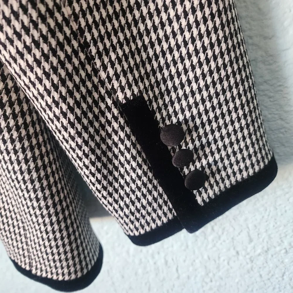 Preston & York chic houndstooth